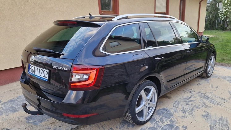 Skoda Octavia cena 57500 przebieg: 189700, rok produkcji 2018 z Rawicz małe 781